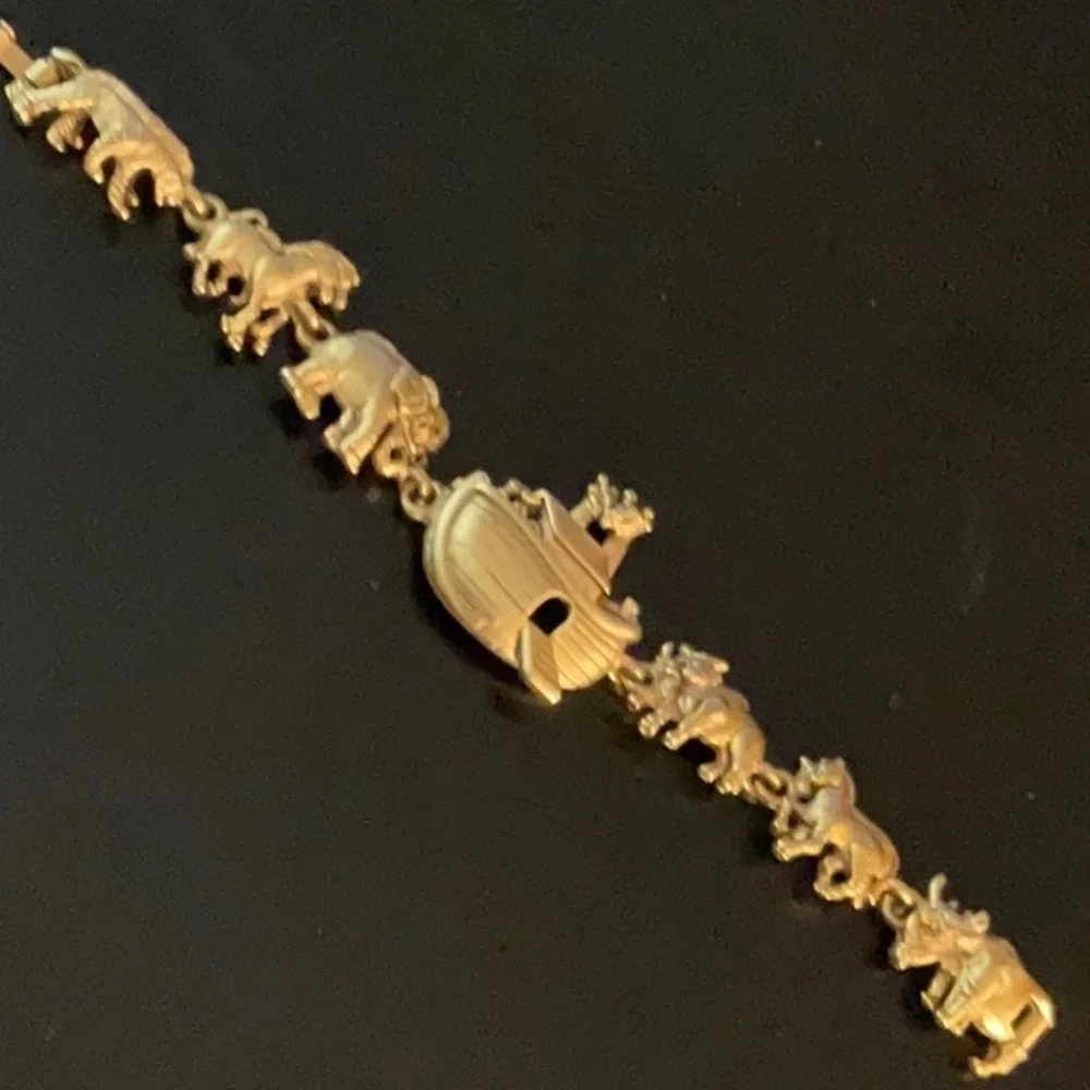 Vintage AJC signed noahs ark bracelet - Picture 1 of 7